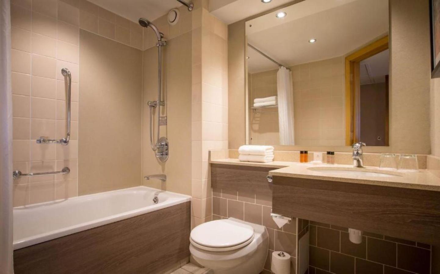 Clayton Hotel & Leisure Club Sligo Ngoại thất bức ảnh